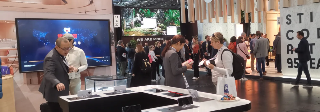 Maximize Retail Display with Slatwall Solutions